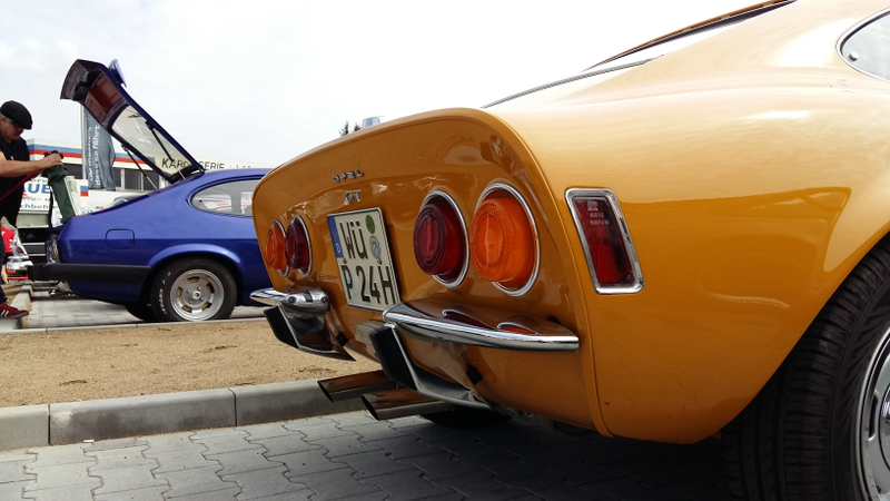 Illustration for article titled Final oldtimer meet photodump